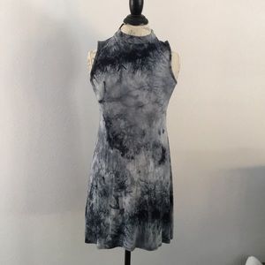 Mockneck sleeveless dress